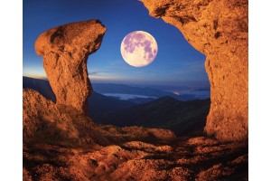 Фототапети изглед на скали с красива луна