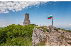Фототапет перфектен изглед на връх Шипка - паметник